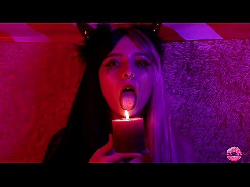 ❤️ Passionate Blowjob e tsoang ho Sexy Succubus e nang le Phethahatso ea Molomo Porno ❌️❤